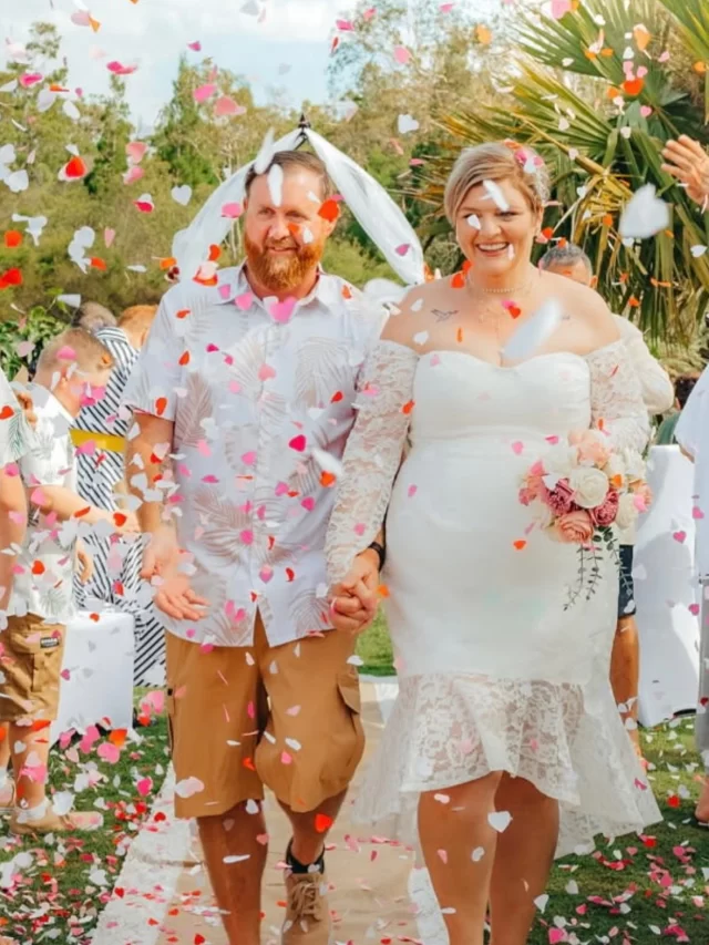 Nick & Kristy enjoyed the most perfect weather for their special day, celebrated with family and friends in their backyard. 
Congratulations to the newlyweds.
📸 by @nicolebailey_photography
